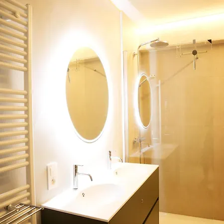 In Near The Apartmán